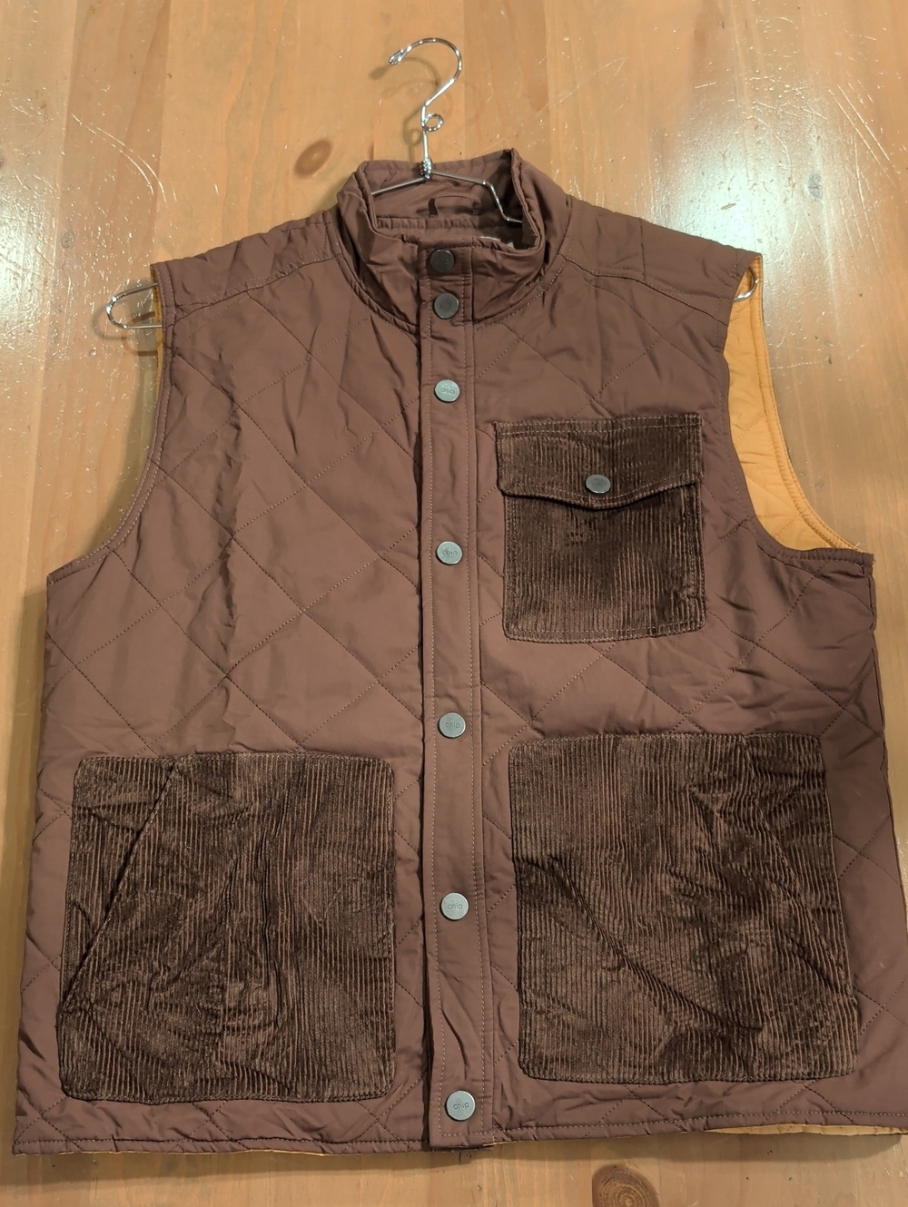 Onia Quilted Twill Vest With Corduroy Pockets In Bison Brown